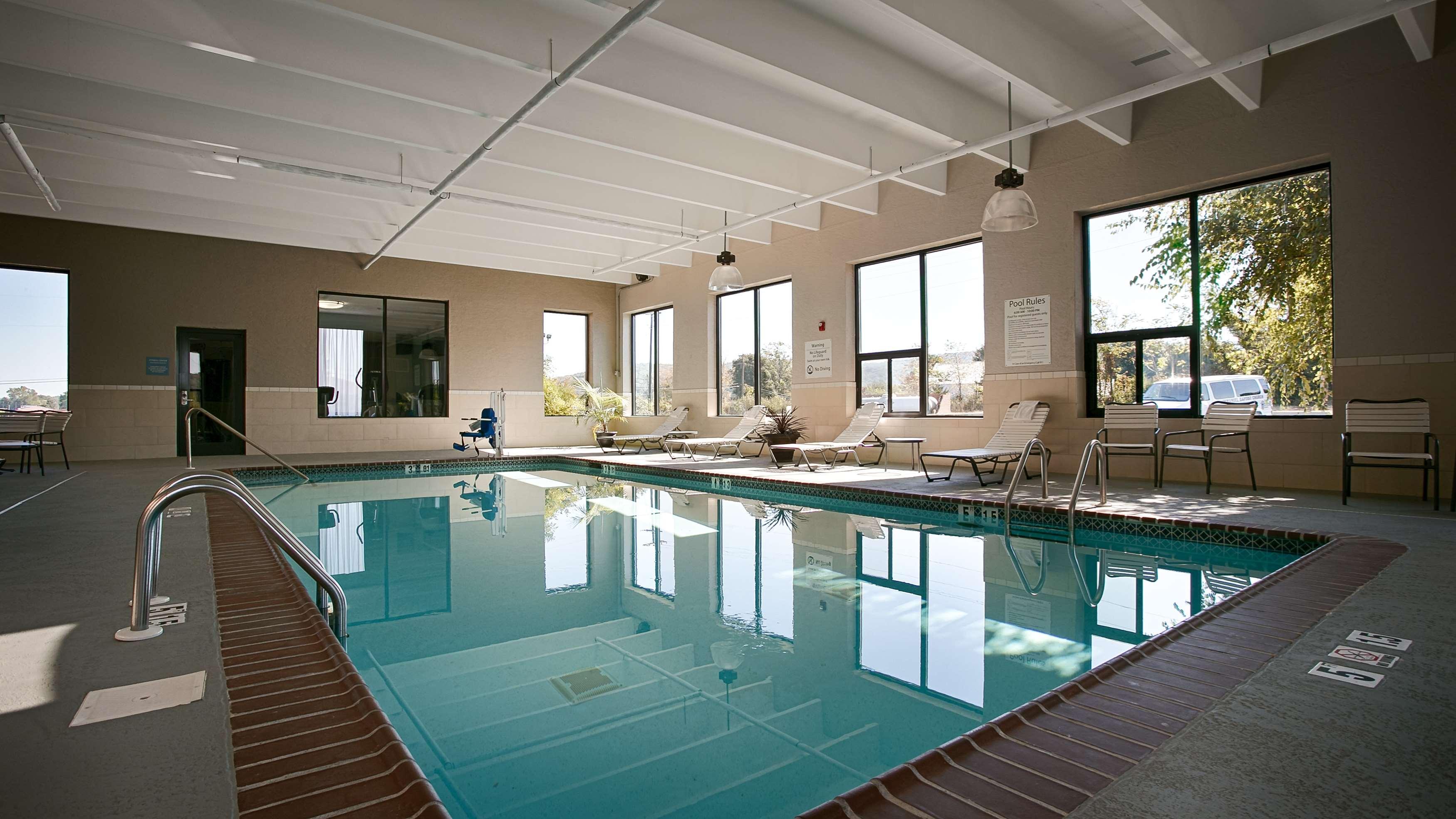 Best Western Lake Cumberland Inn Monticello Dış mekan fotoğraf